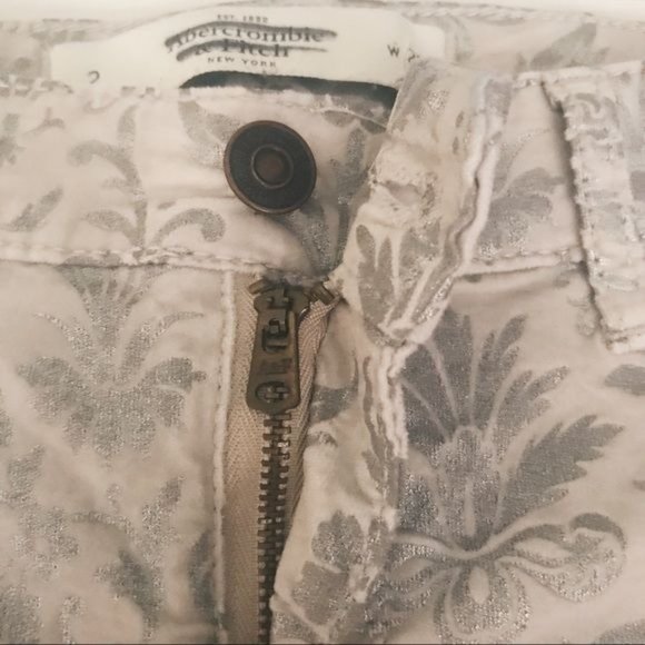 Abercrombie & Fitch Floral Metallic Baroque Skinny Jeans Pants Size 2 - Picture 7 of 8